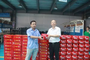 高温慰问至一线 情系职工暖人心