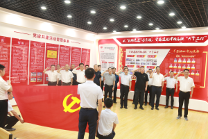 树立和践行正确政绩观，起决定性作用的是党性